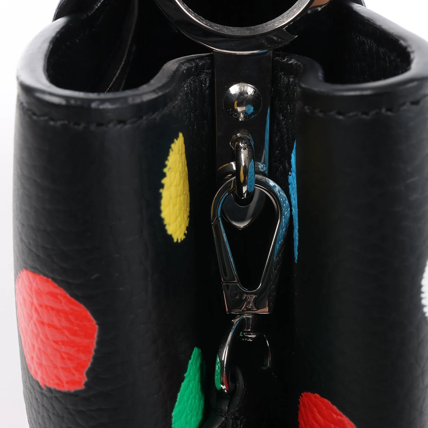 Sac à main Louis Vuitton x Taurillon Capucines MM 2 en 1 noir M21663