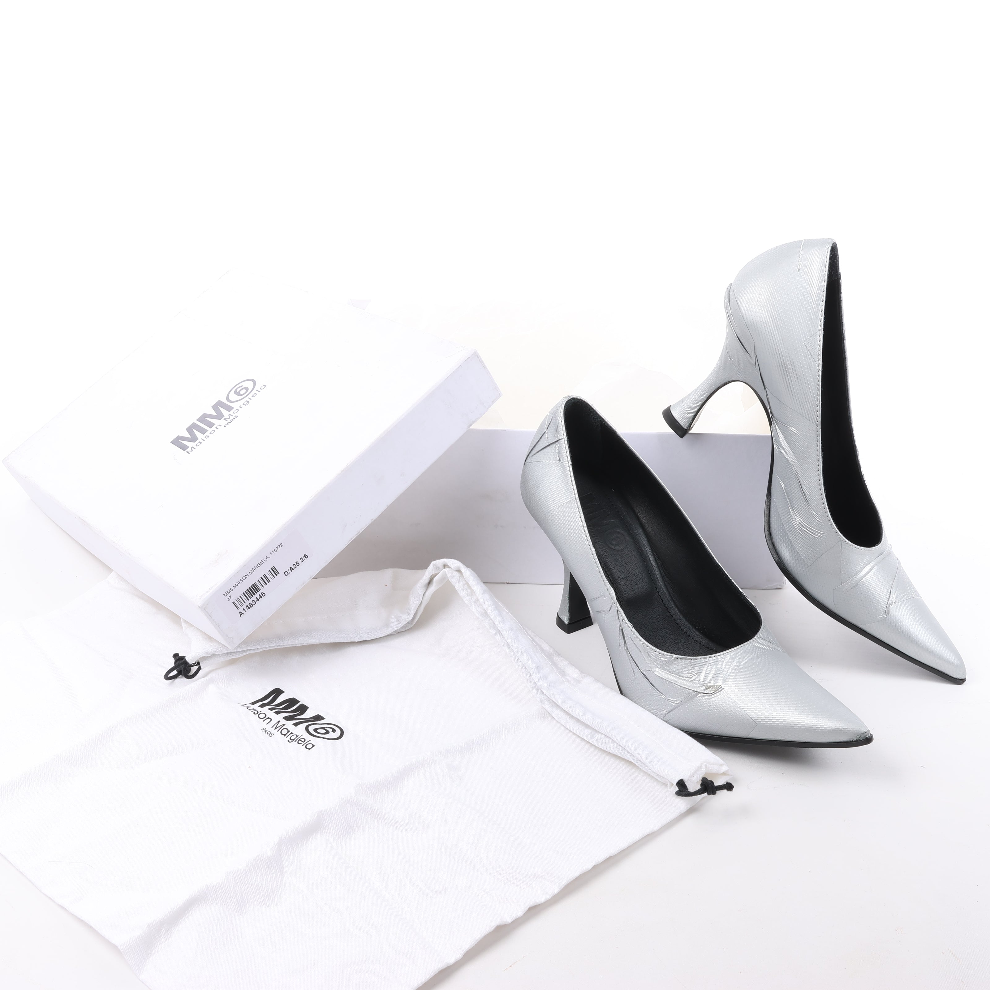 MAISON MARGIELA MM6 9 cm Laminated Leather Pumps in Silver, Size 37 EU