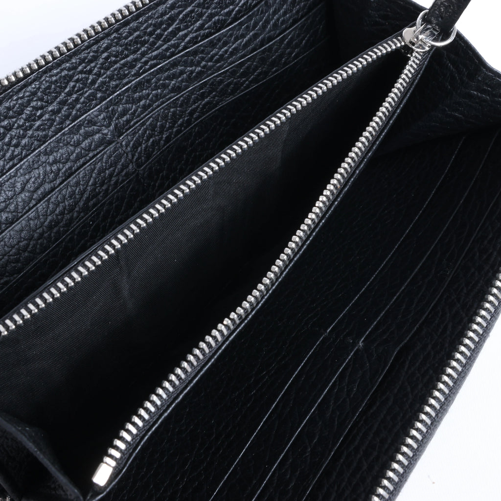 Maison Margiela Zip Round Leather Wallet in Black S56UI0110