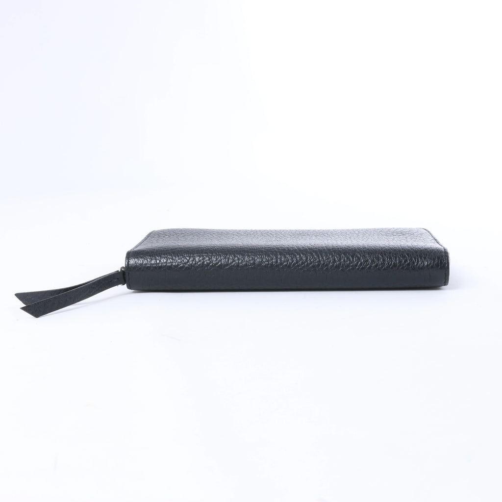 Maison Margiela Zip Round Leather Wallet in Black S56UI0110