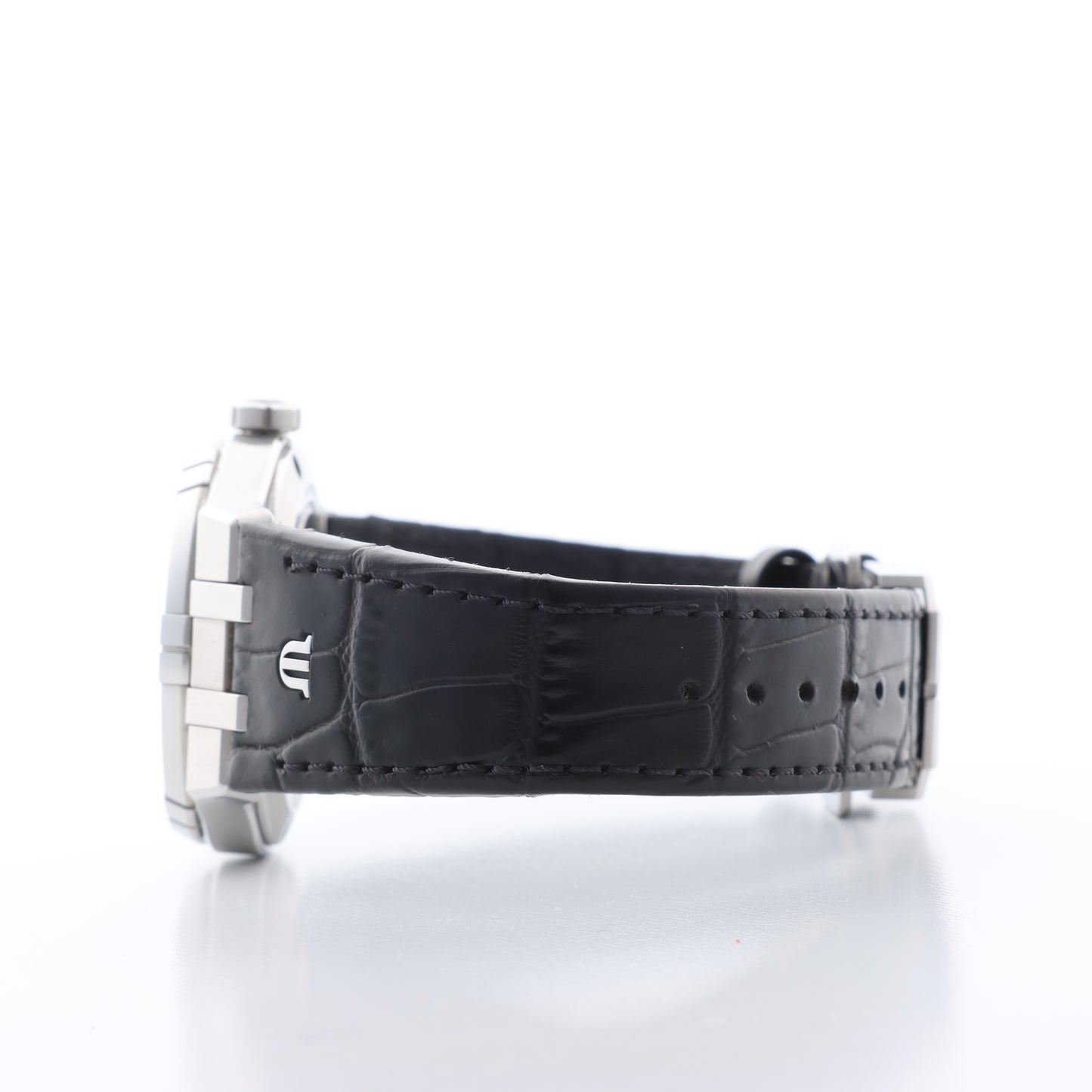 Montre Maurice Lacroix Aikon 39 mm AI6007-SS002-330-1 AY36727 SS et cuir AT cadran noir