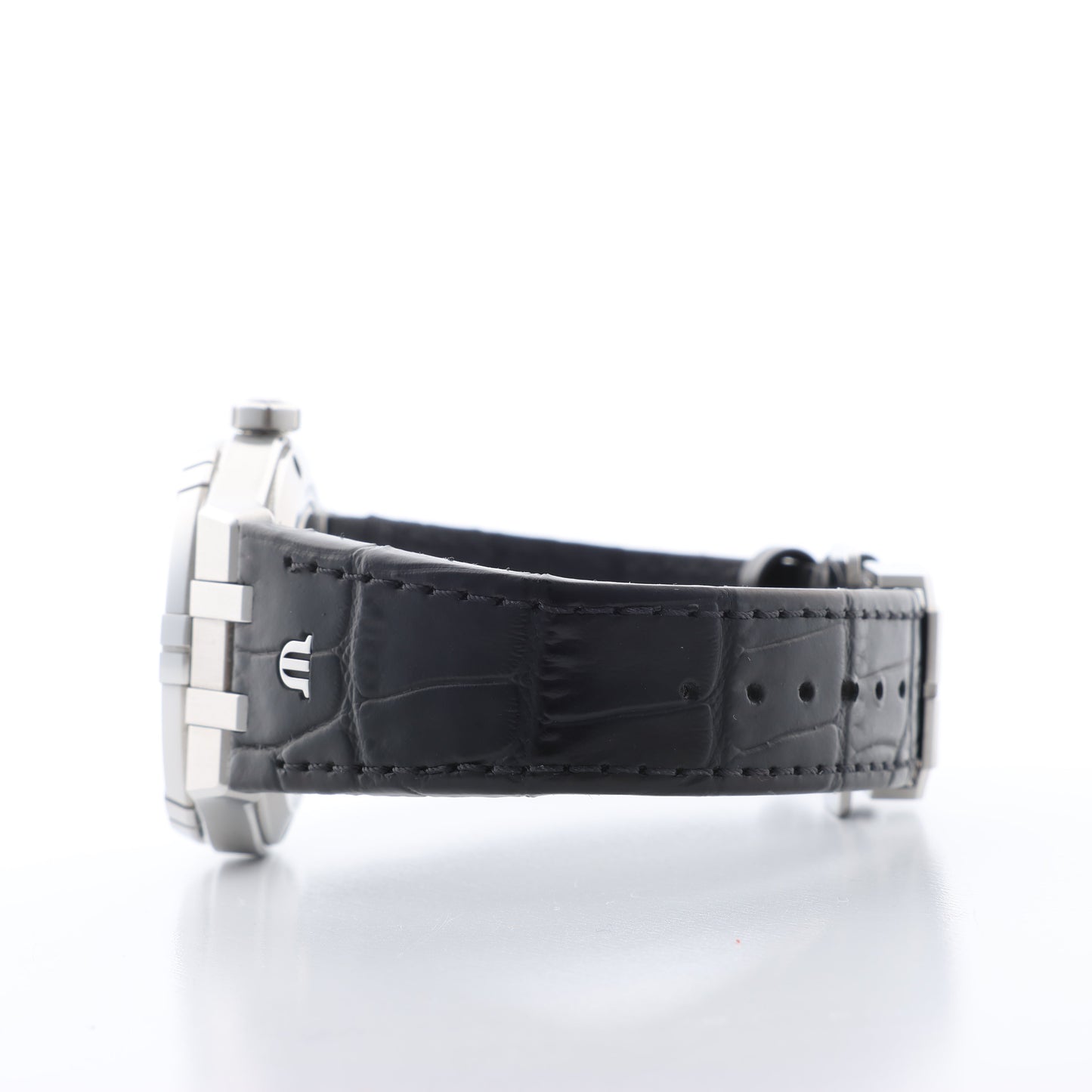 Maurice Lacroix Aikon 39 mm AI6007-SS002-330-1 AY36727 SS &amp; Leder AT Uhr mit schwarzem Zifferblatt