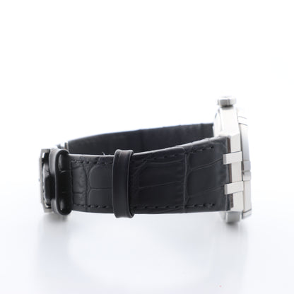 Montre Maurice Lacroix Aikon 39 mm AI6007-SS002-330-1 AY36727 SS et cuir AT cadran noir