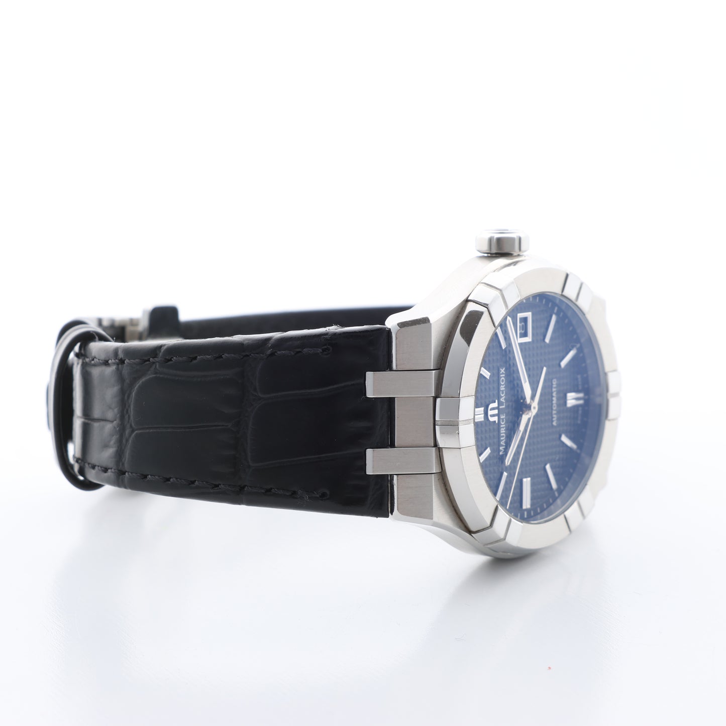 Montre Maurice Lacroix Aikon 39 mm AI6007-SS002-330-1 AY36727 SS et cuir AT cadran noir