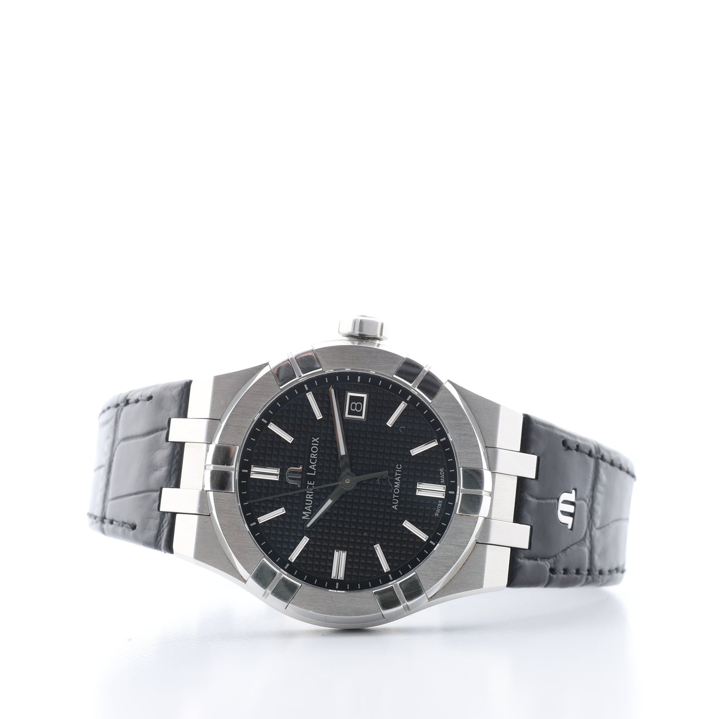 Maurice Lacroix Aikon 39 mm AI6007-SS002-330-1 AY36727 SS &amp; Leder AT Uhr mit schwarzem Zifferblatt