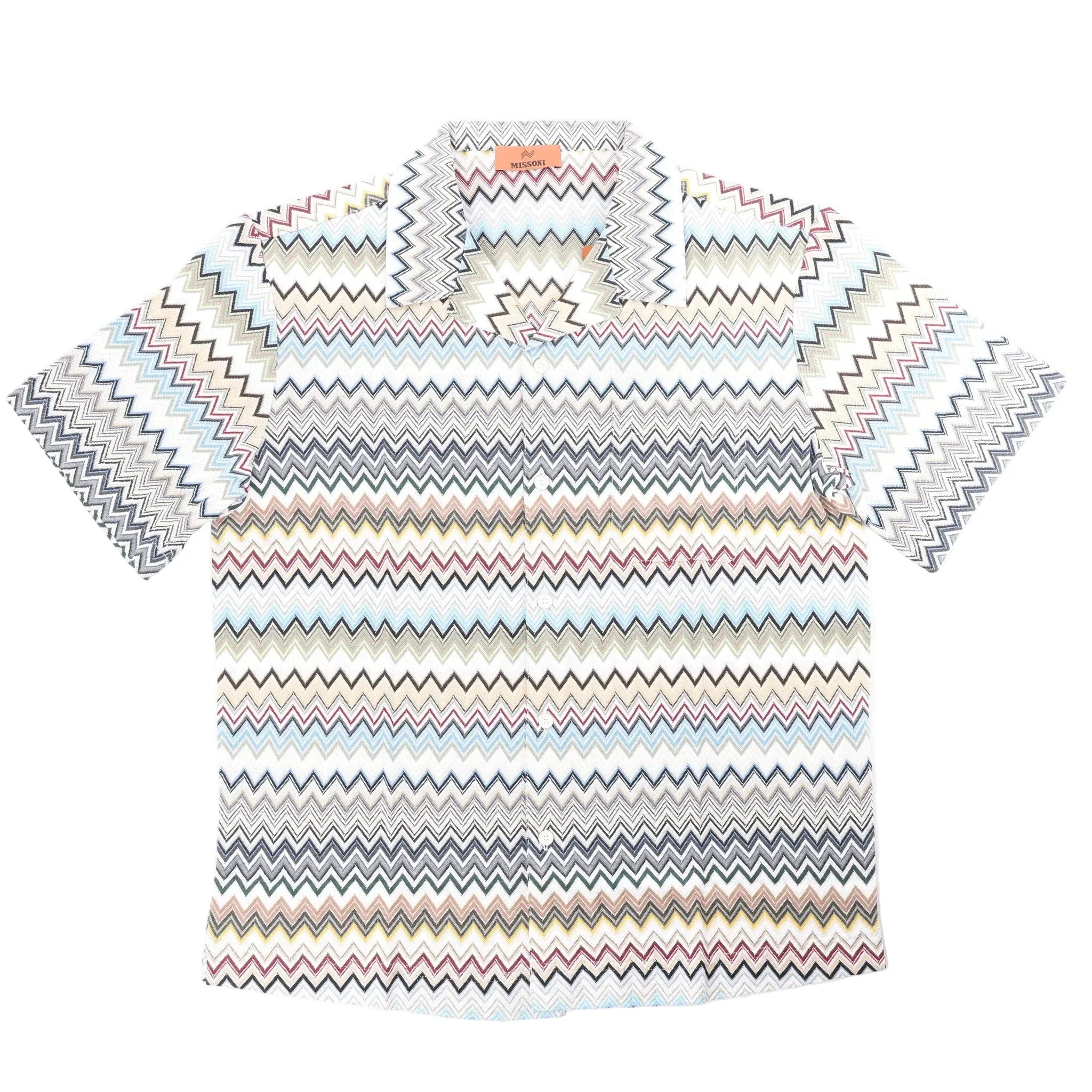 Missoni short sleeve button-up shirt with multicolor zigzag pattern on a gray base, featuring a spread collar and front buttons, size 48 IT.