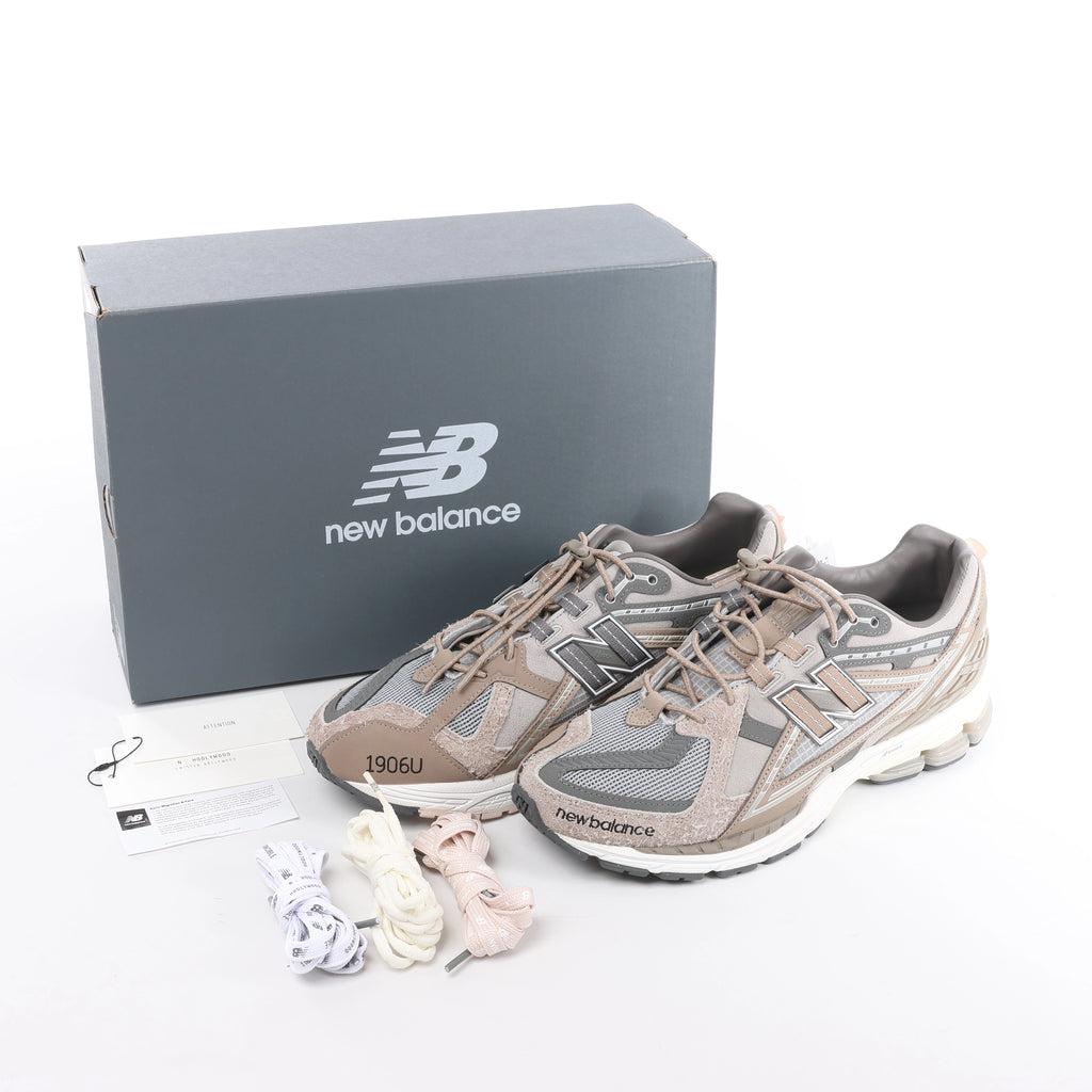 New Balance x N.HOOLYWOOD Leather x Fabric Sneakers in Gray x Brown M1906NIH