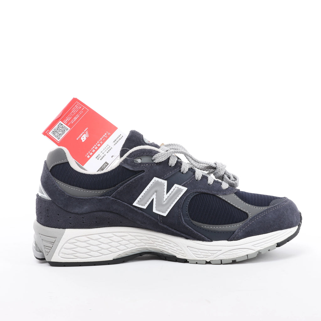 New Balance Suede & Leather Sneakers in Navy x gray M2002RXK, Size EU 42.5