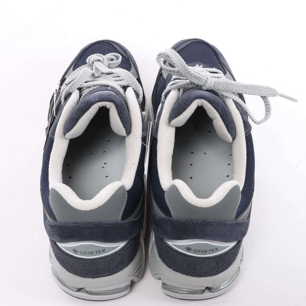 New Balance Suede & Leather Sneakers in Navy x gray M2002RXK, Size EU 42.5