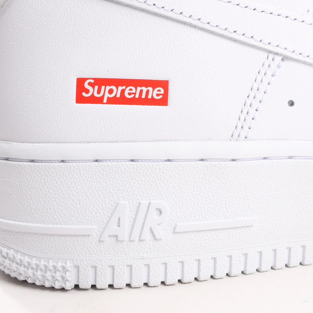 Nike x Supreme AIR FORCE 1 LOW SP Leather Sneakers in White CU9225-100, Size 43 EU