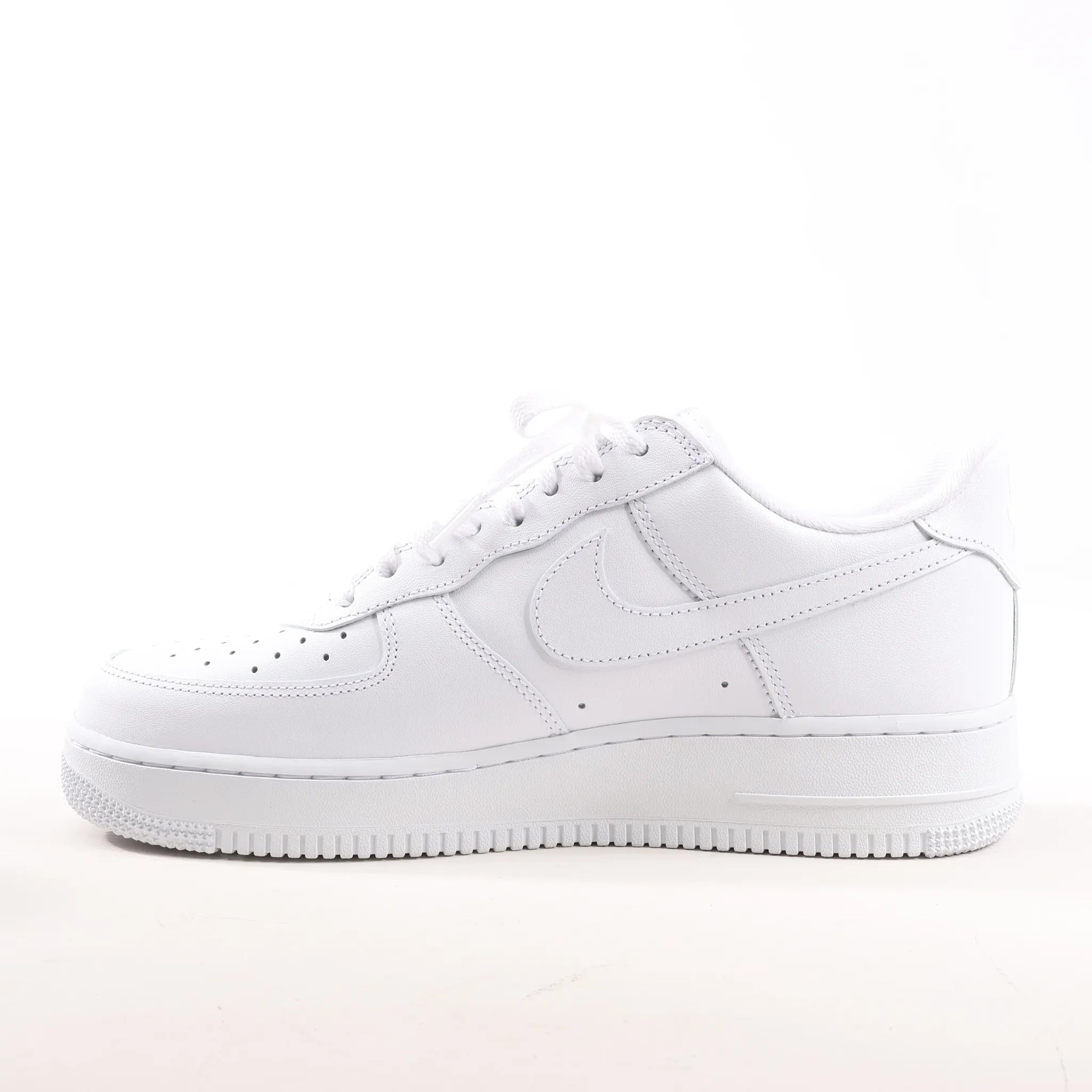 Nike x Supreme AIR FORCE 1 LOW SP Leather Sneakers in White CU9225-100, Size 43 EU