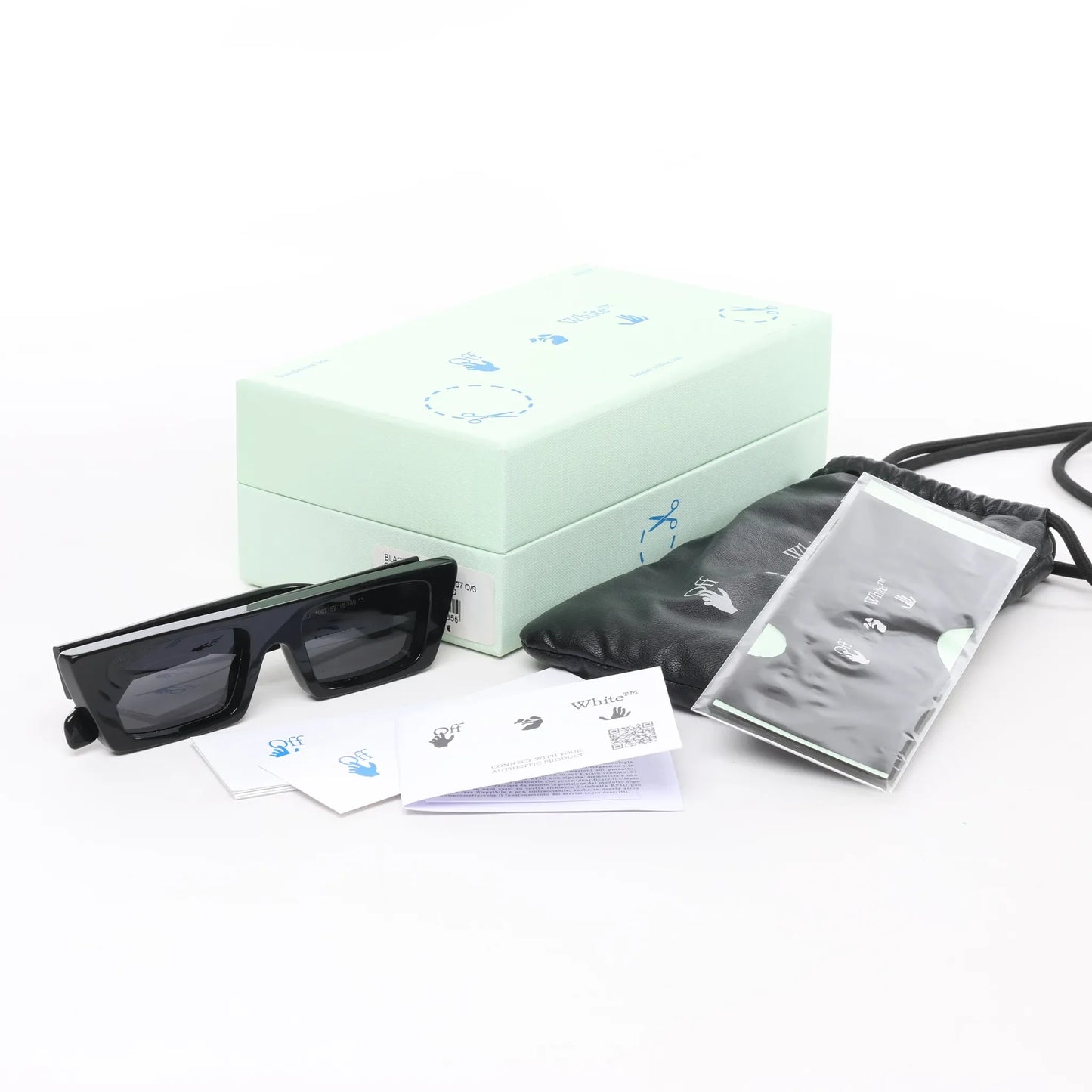 Off White Manchester Sunglasses in Black OERI010