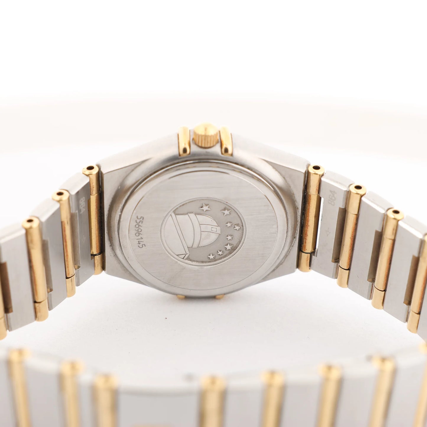 Montre Omega Constellation 1262.10.00 SS YG QZ avec cadran en or