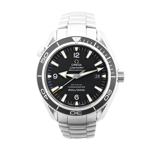 Omega Seamaster Planet Ocean 2201.50 stainless steel automatic watch featuring a black dial with luminous hour markers and hands, date window at 3 o’clock, black unidirectional bezel, and stainless steel bracelet, displayed on a white background.