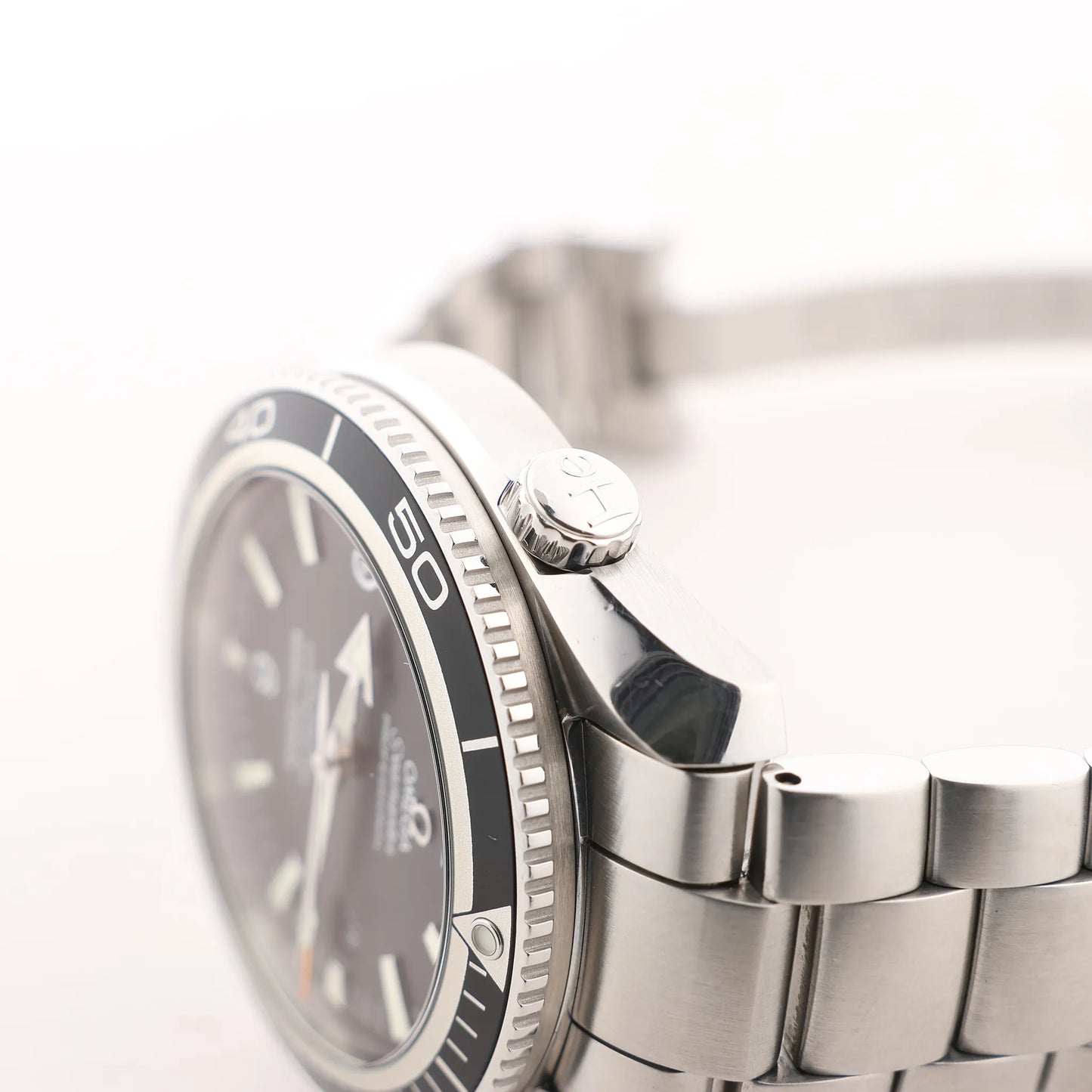 Omega Seamaster Planet Ocean 2201.50 86065212 SS SS AT Black Dial Watch