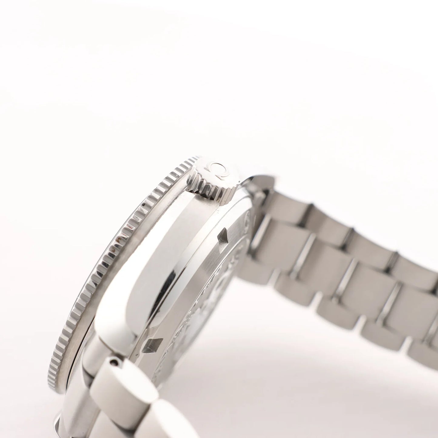 Omega Seamaster Planet Ocean 2201.50 86065212 SS SS AT Black Dial Watch