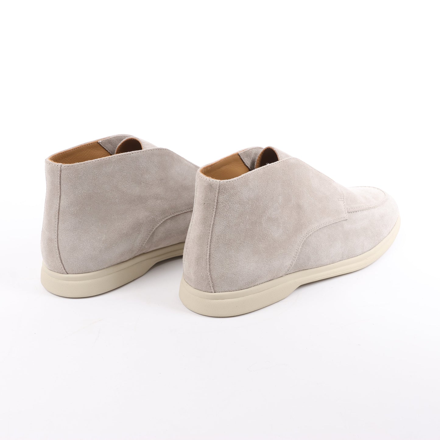 PINI PARMA Slipper aus Wildleder in Hellgrau, Größe 42,5 EU