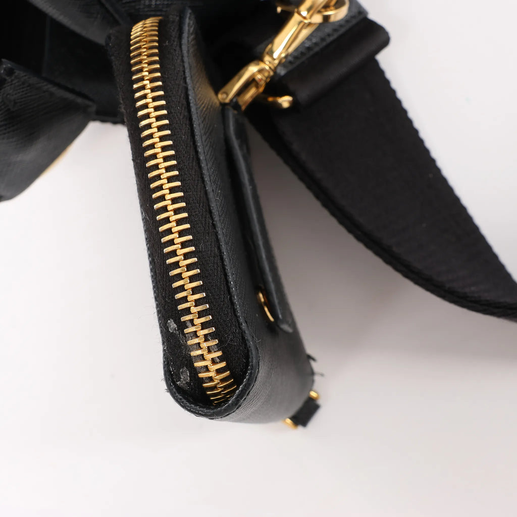 Prada Re-Edition 2005 Leather Crossbody Bag in Black