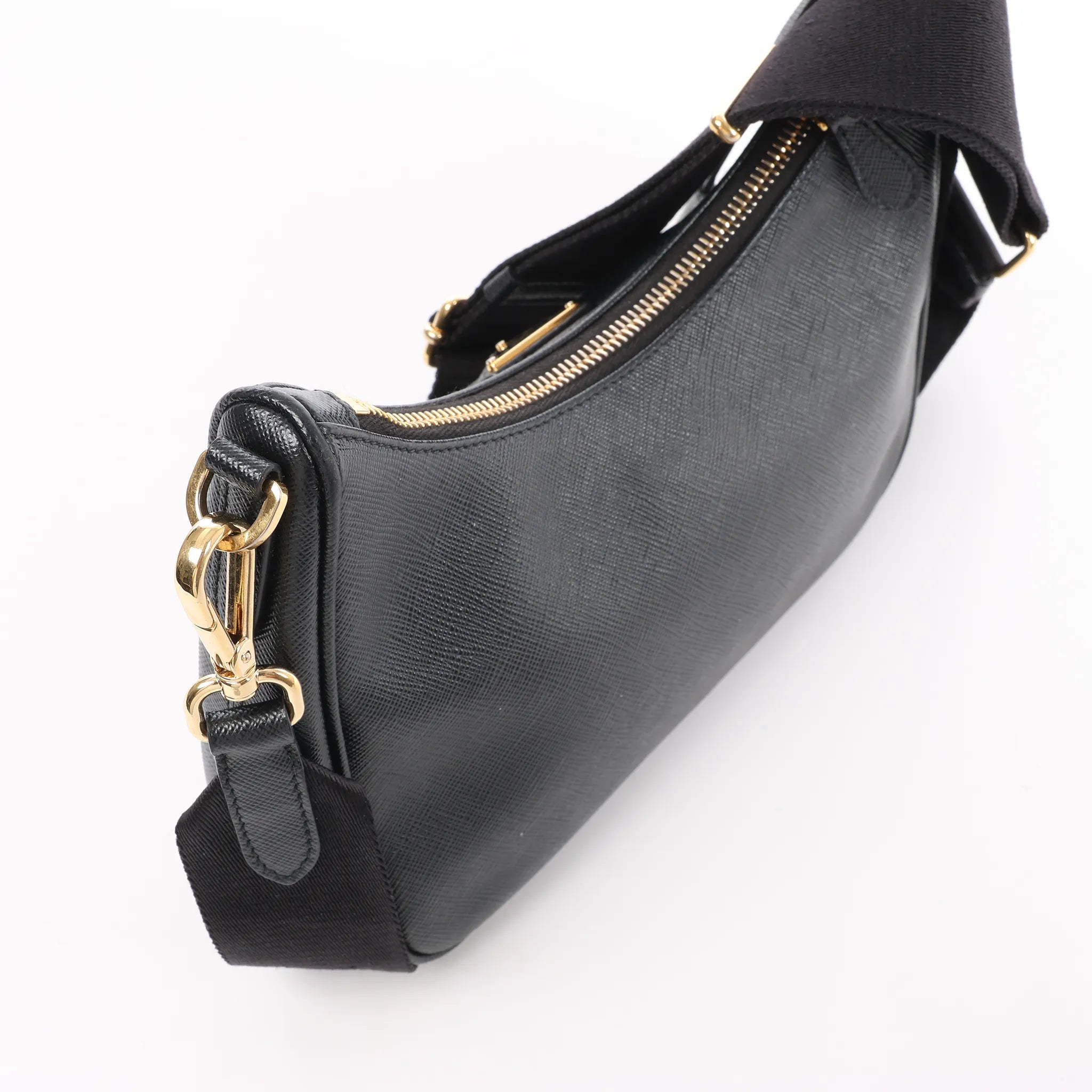 Prada Re-Edition 2005 Leather Crossbody Bag in Black