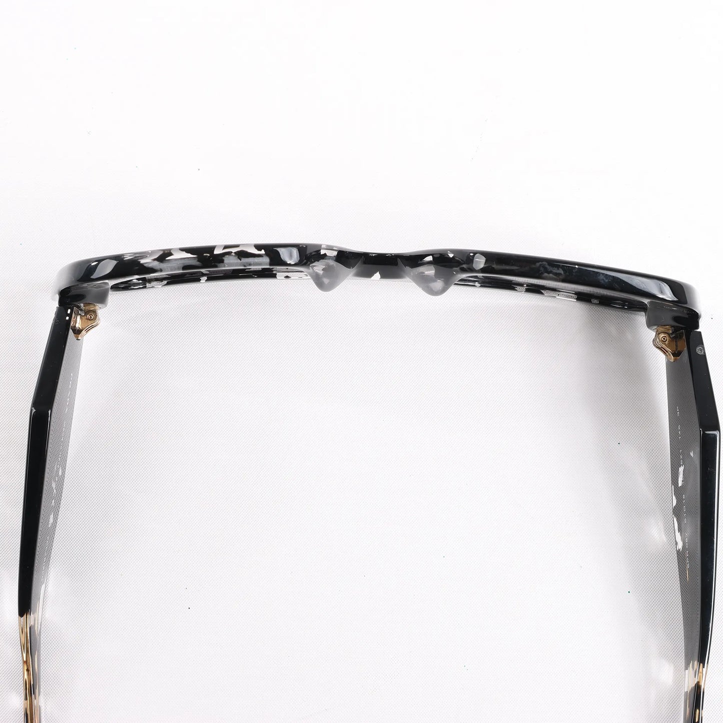Lunettes de soleil Prada œil de chat noires PR 08Y