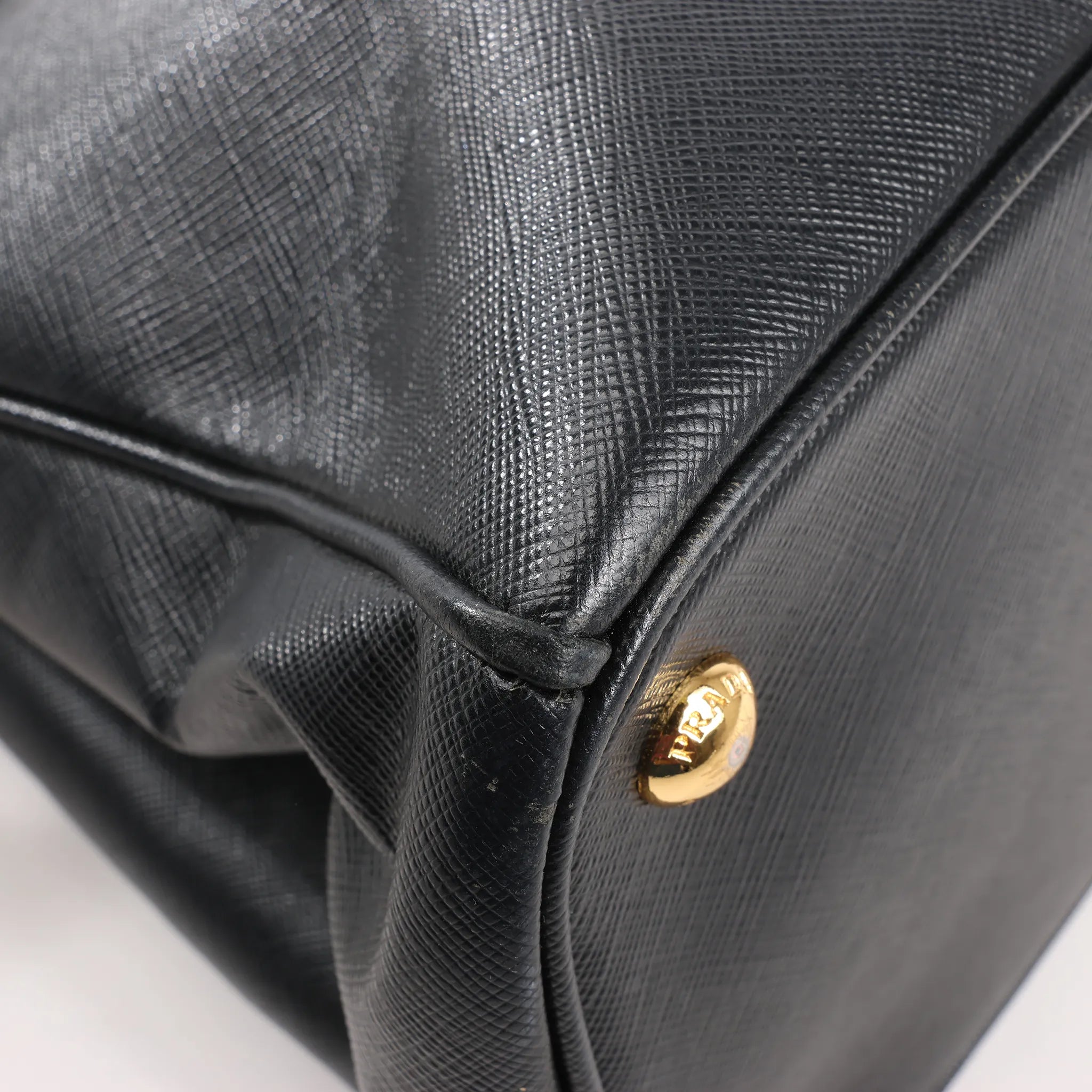 Prada Galleria Saffiano Lux Leather 2Way Handbag in Black