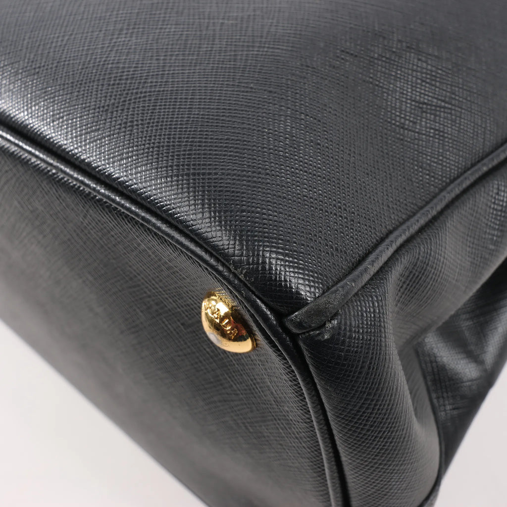Prada Galleria Saffiano Lux Leather 2Way Handbag in Black