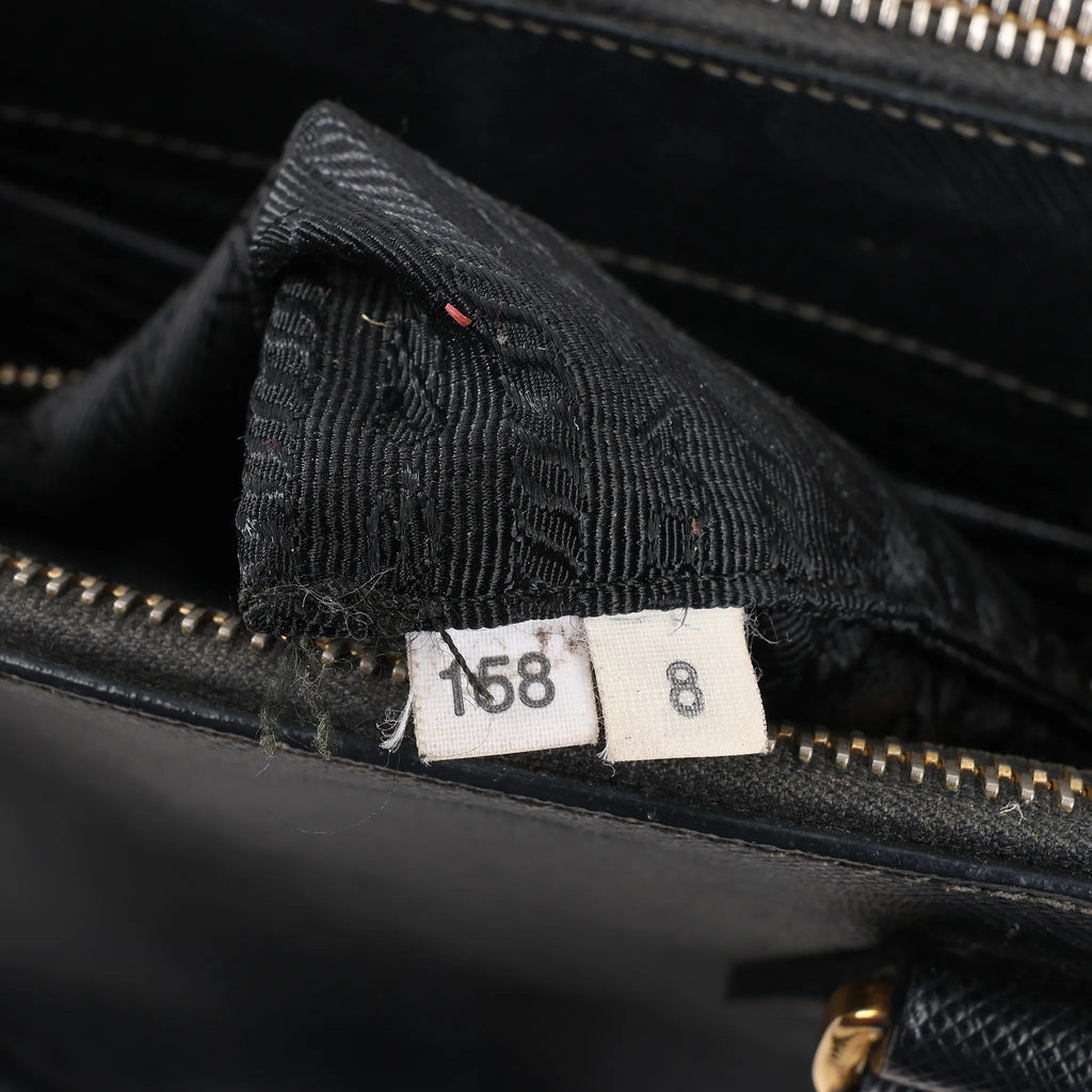 Prada Galleria Saffiano Lux Leather 2Way Handbag in Black