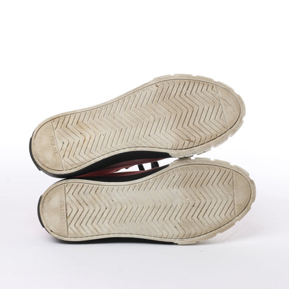 PRADA Canvas-Sneaker mit Colorblock-Muster und Keilabsatz in Pink, Größe 39 EU