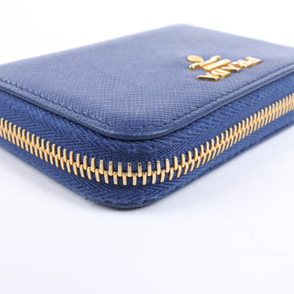 Portefeuille Prada Saffiano Metal 1MM268 en cuir bleu