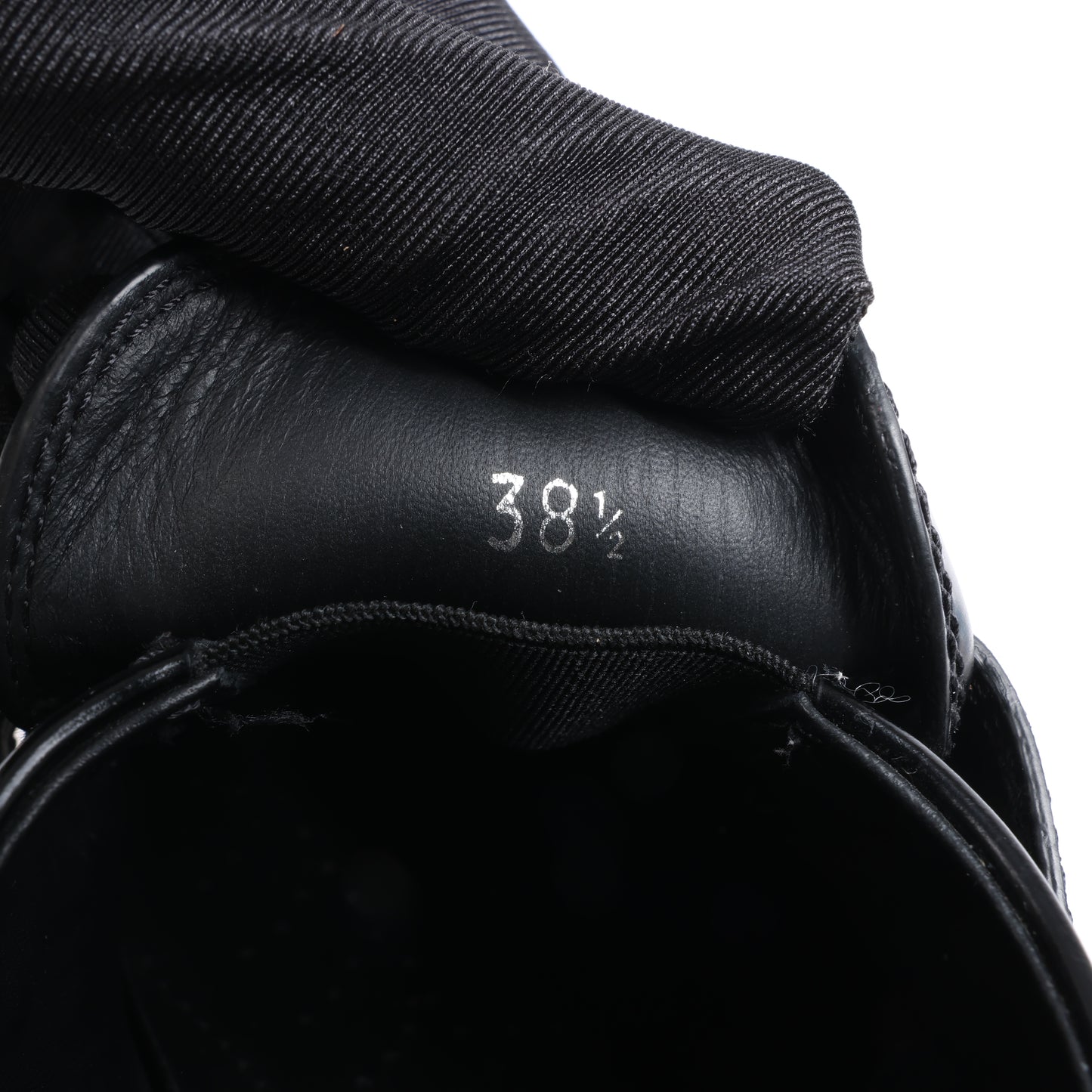 Mocassins pointus Prada Spazzolato Triangle Logo Monolith 55 mm en noir, pointure 38,5 EU