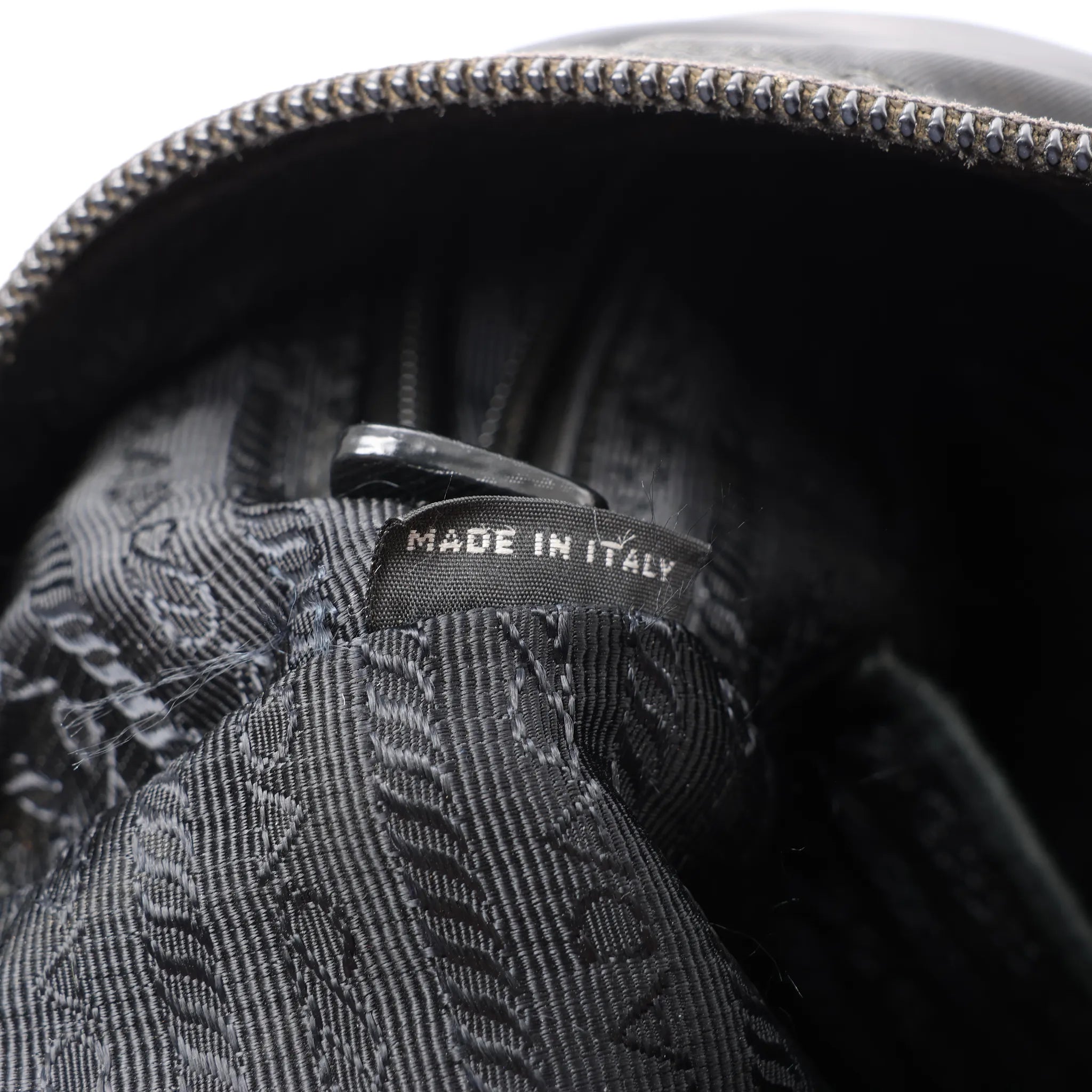 Prada Tessuto Nylon Crossbody bag in Black BT0716