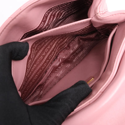 Prada Spectrum Kleine Schultertasche aus Leder mit Kette in Rosa