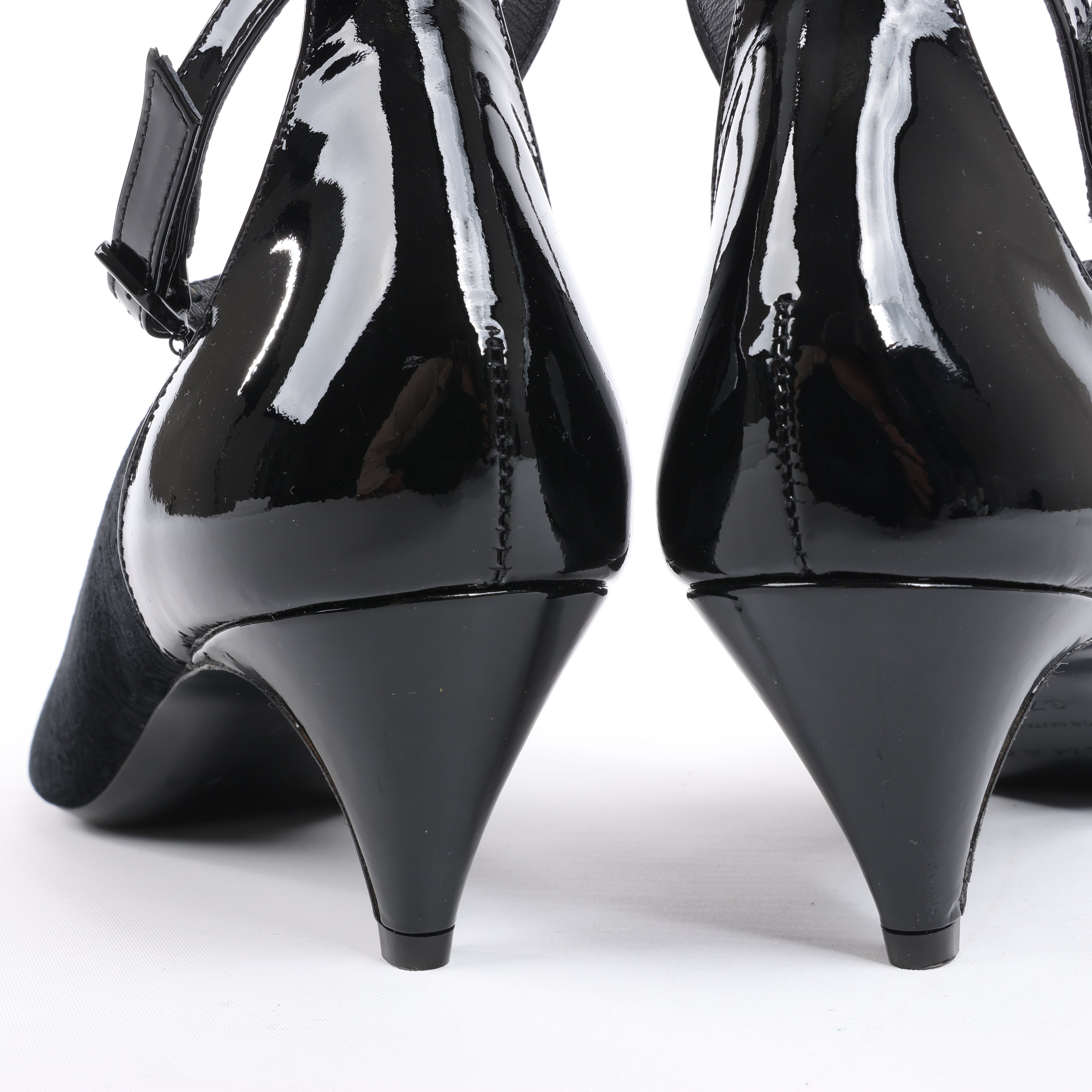 ROCHAS Velvet and Patent Leather Pumps in Black, Size 37 EU