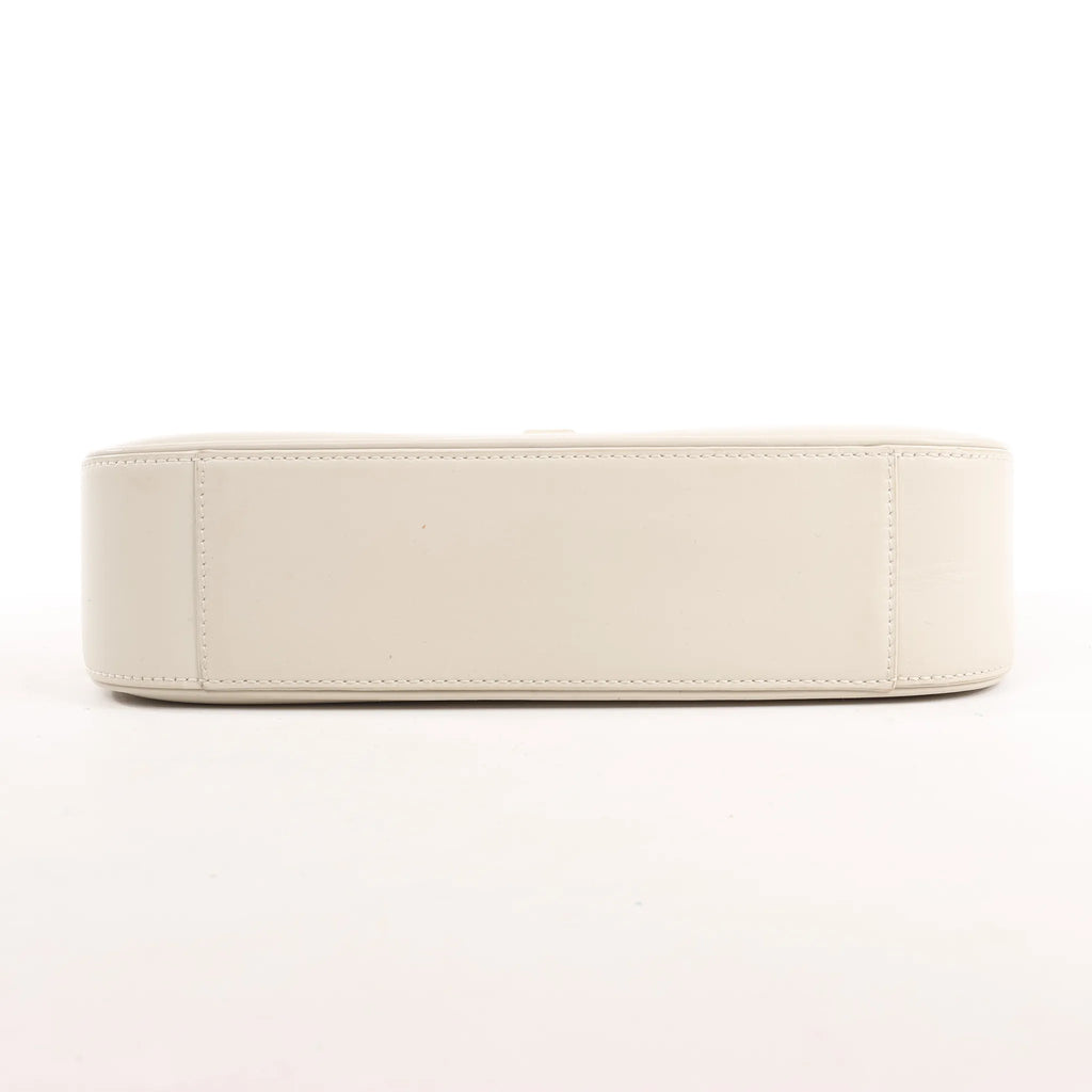 Saint Laurent Le 5 à 7 Small Leather Shoulder Bag in Beige 657228