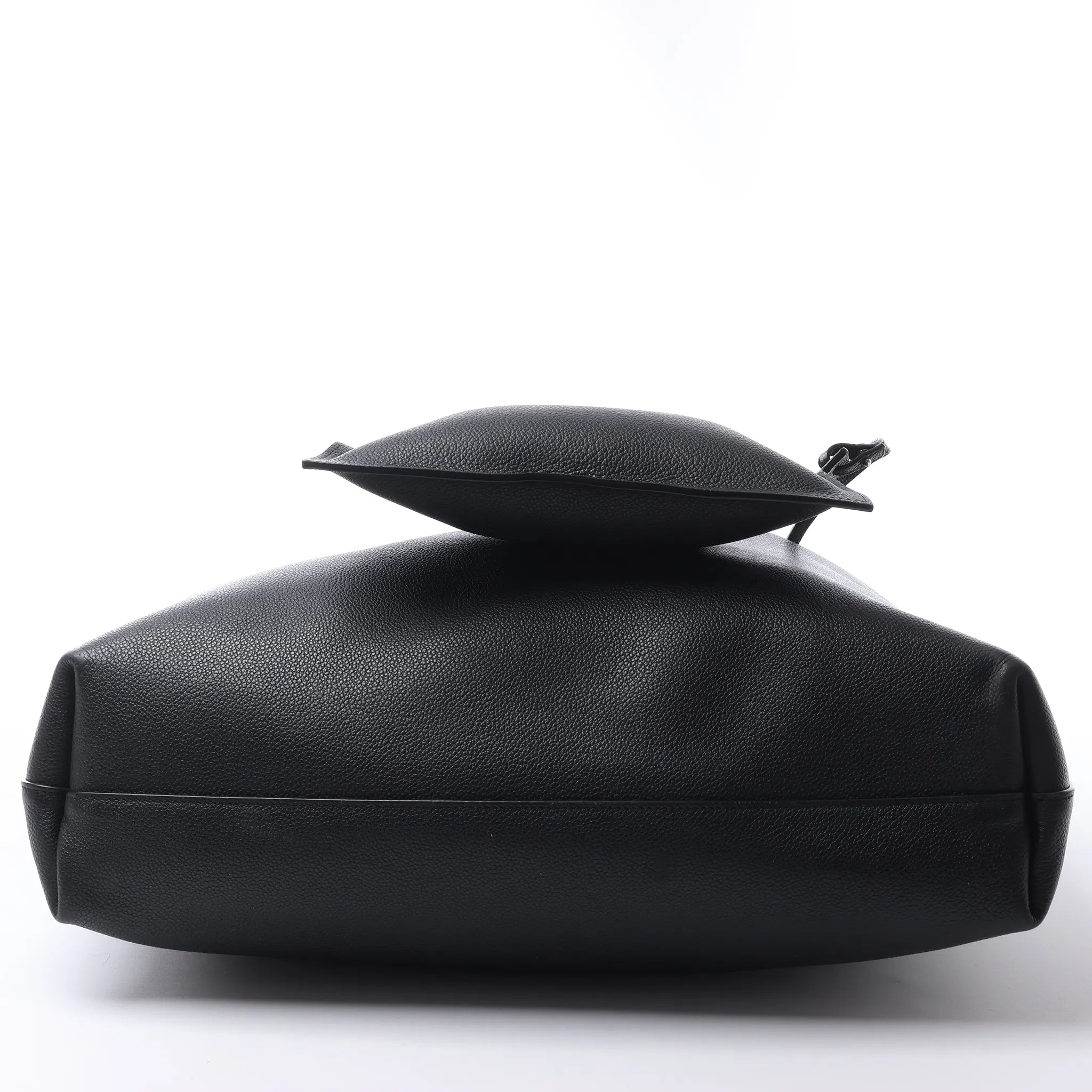 Saint Laurent Paris Shopping Leather Shoulder Bag in Black 683655