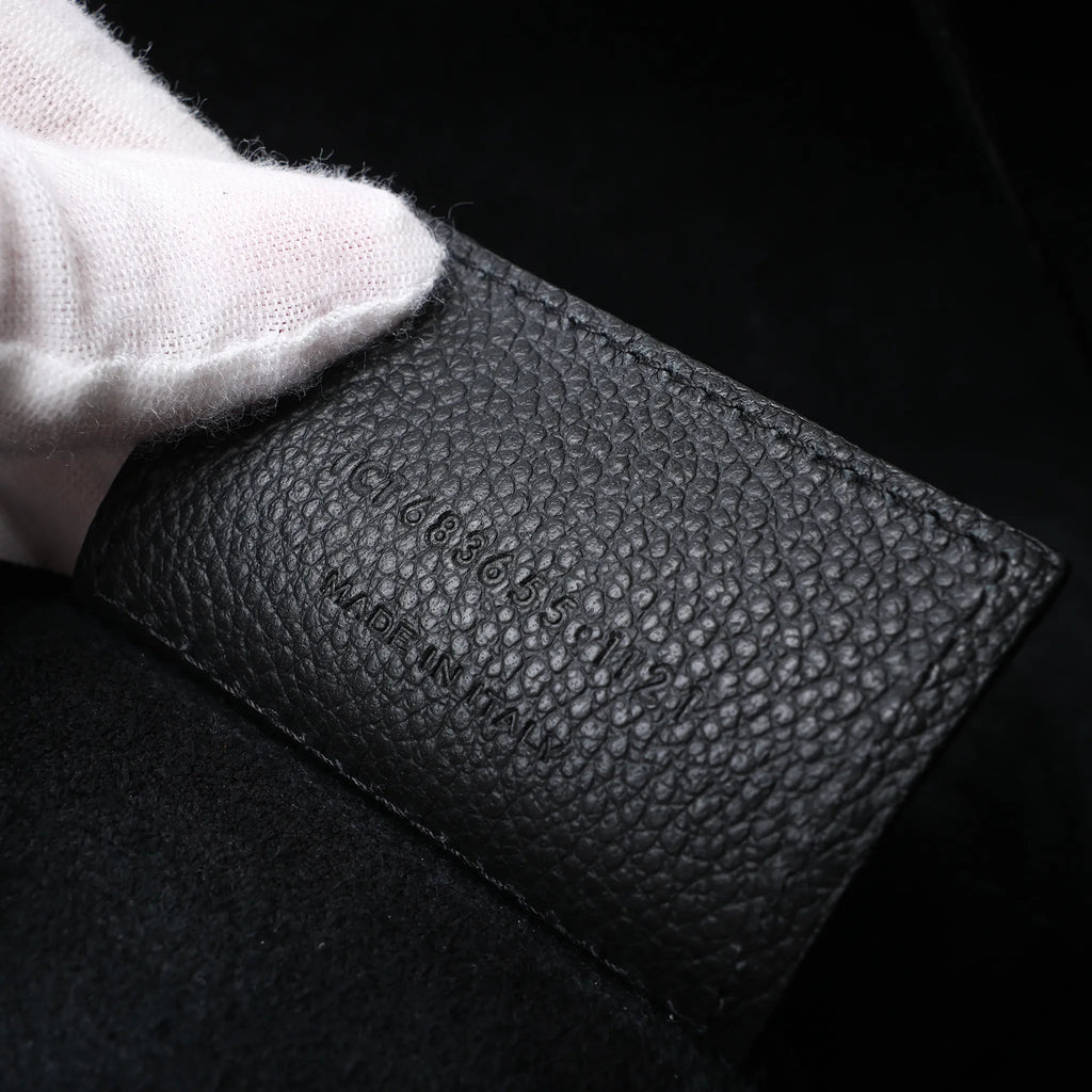 Saint Laurent Paris Shopping Leather Shoulder Bag in Black 683655