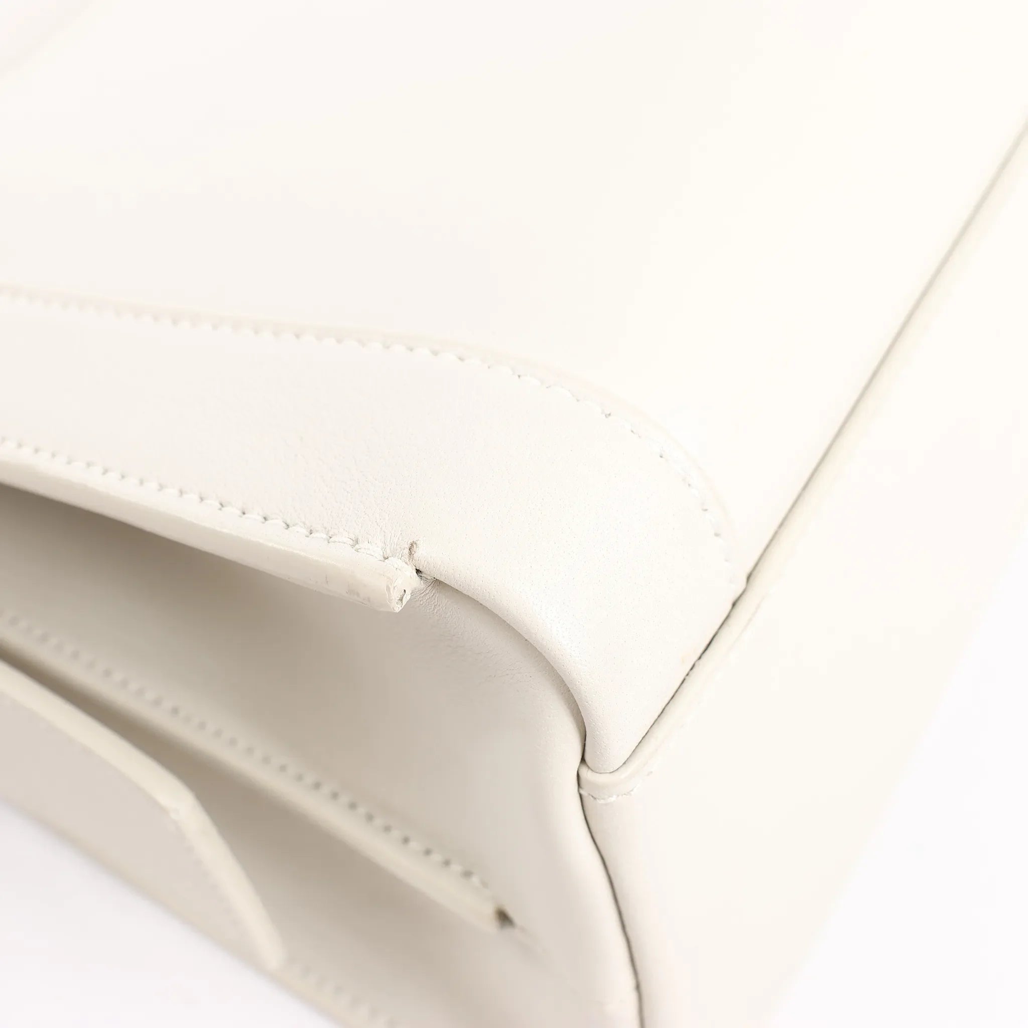 Saint Laurent Paris Eastside Leather Handbag in Ecru 554116