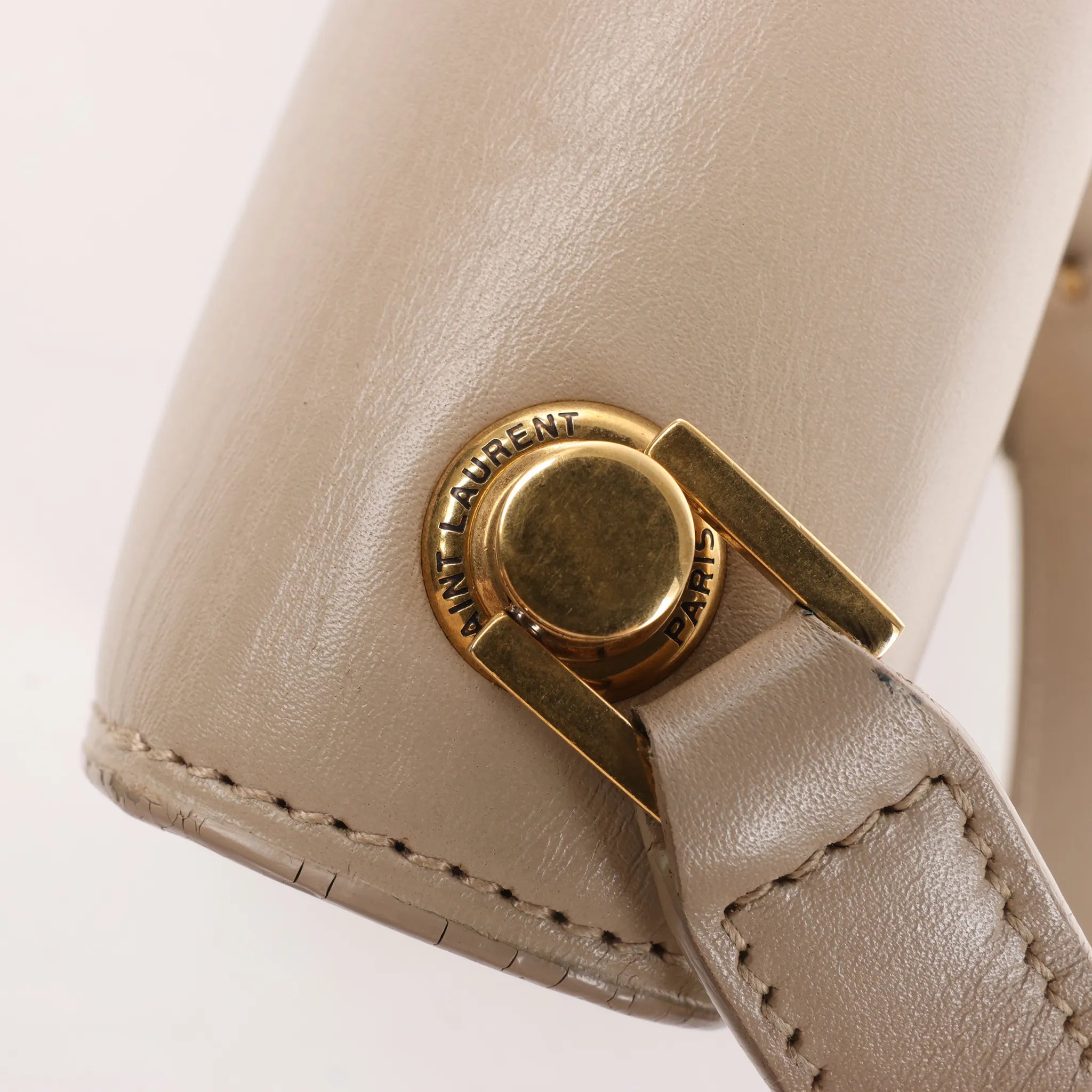 Saint Laurent Paris Carre Leather Shoulder bag in Beige 633214