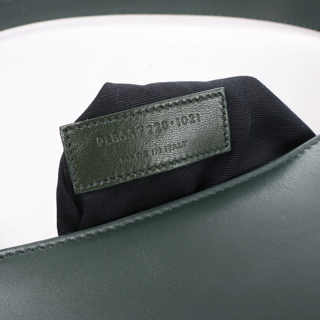 Saint Laurent Paris Le 5 a 7 Leather Shoulder Bag in Green 657228