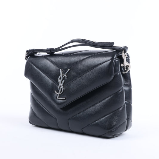 Sac bandoulière Loulou en cuir noir Saint Laurent Paris 467072