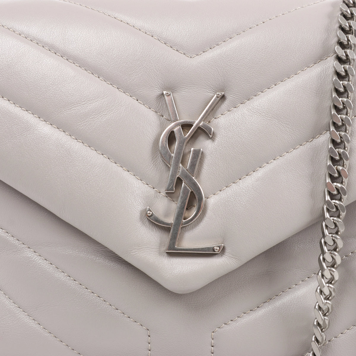 Saint Laurent Paris Loulou Leather Chain Shoulder Bag in Gray 494699