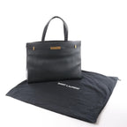 Saint Laurent Paris Manhattan Leather Shoulder bag in Black 553745
