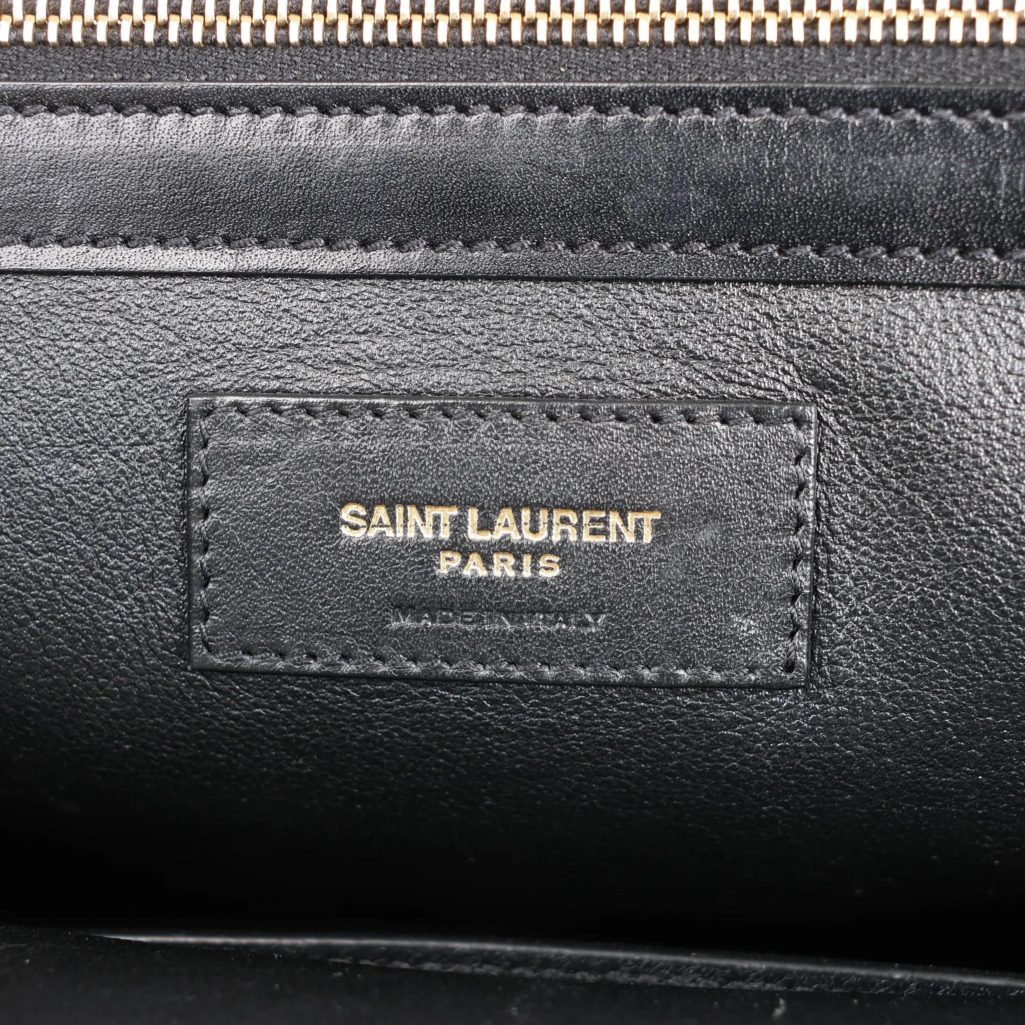 Saint Laurent Paris Manhattan Leather Shoulder bag in Black 553745