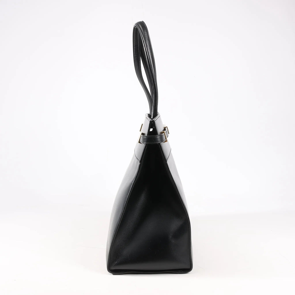 Saint Laurent Paris Manhattan Leather Shoulder bag in Black 553745