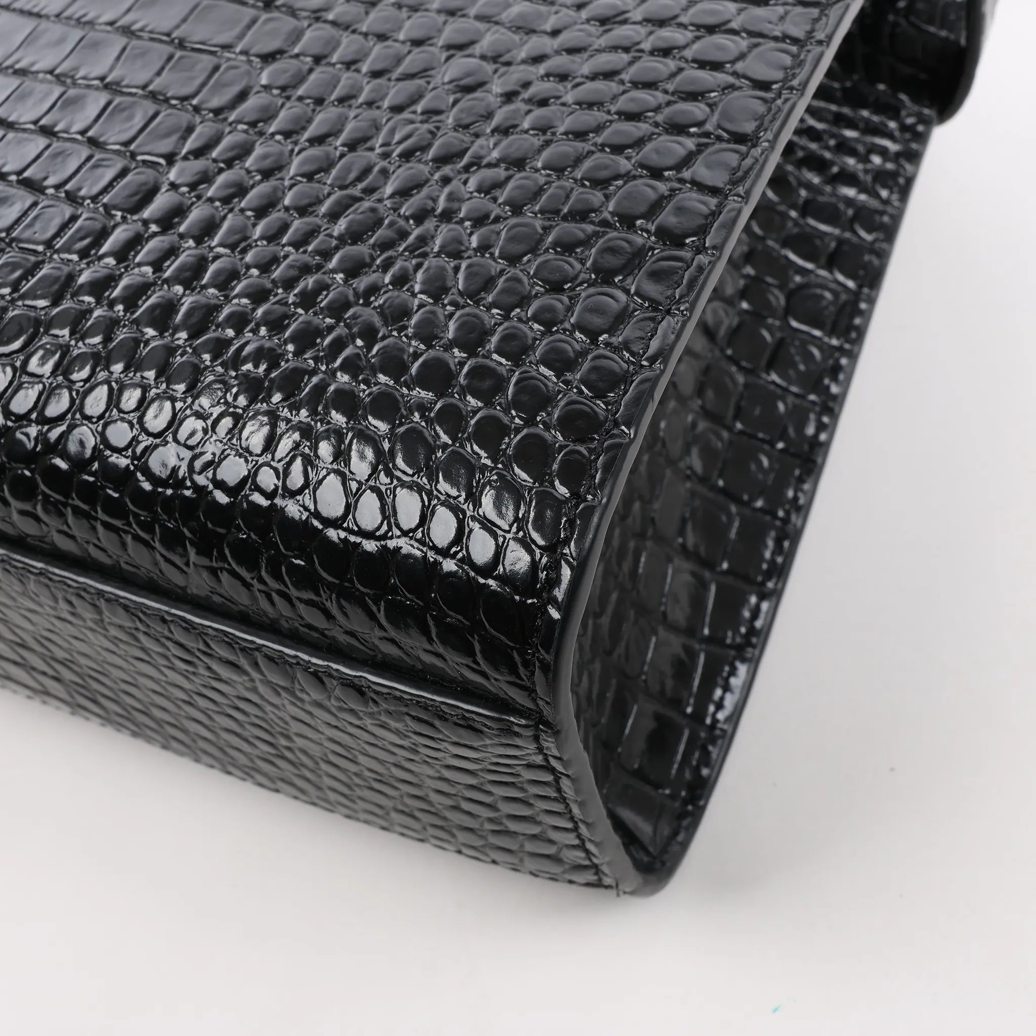 Saint Laurent Paris Manhattan Mock Croc Shoulder bag in Black 579271