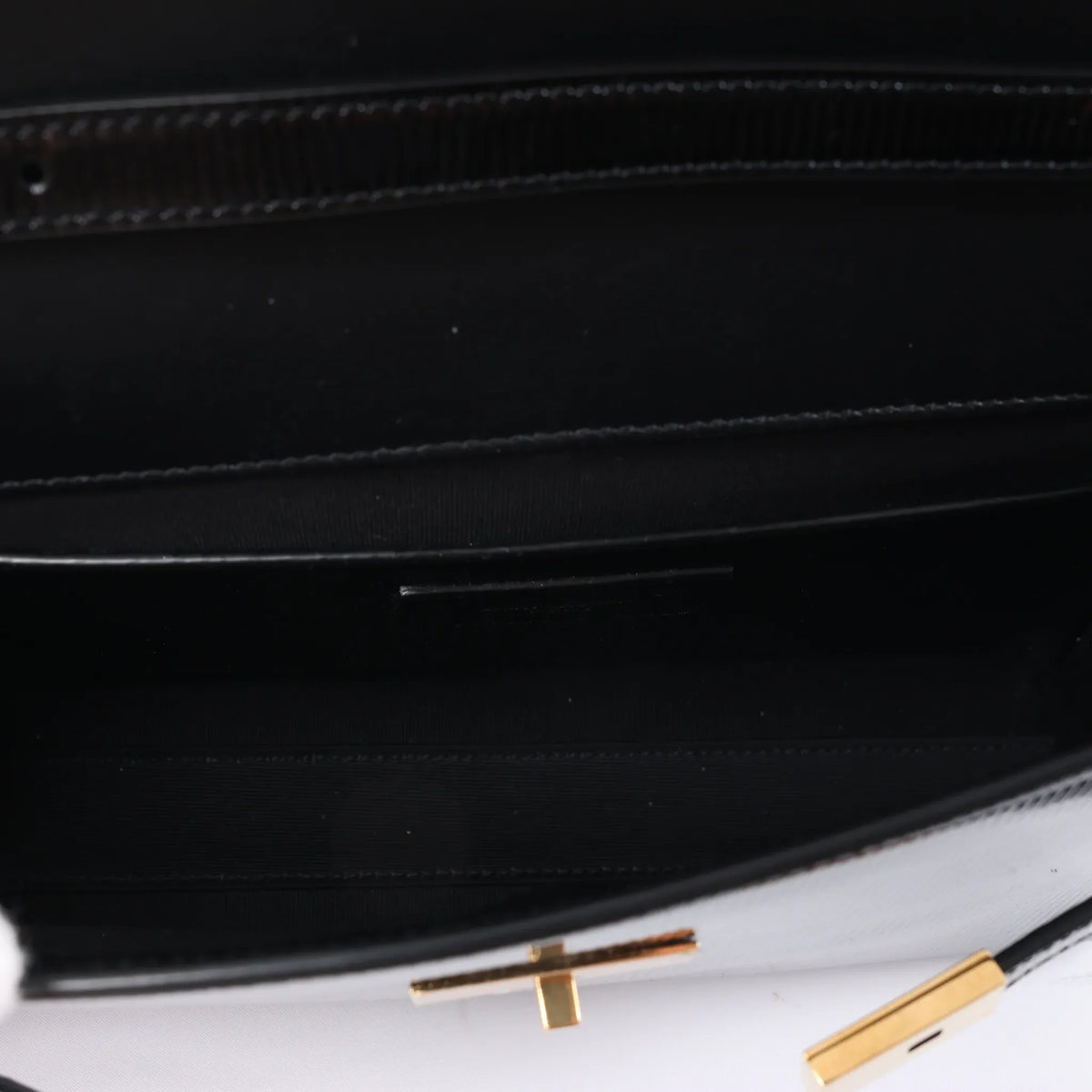 Saint Laurent Paris Manhattan Patent Leather Shoulder bag in Black 675626