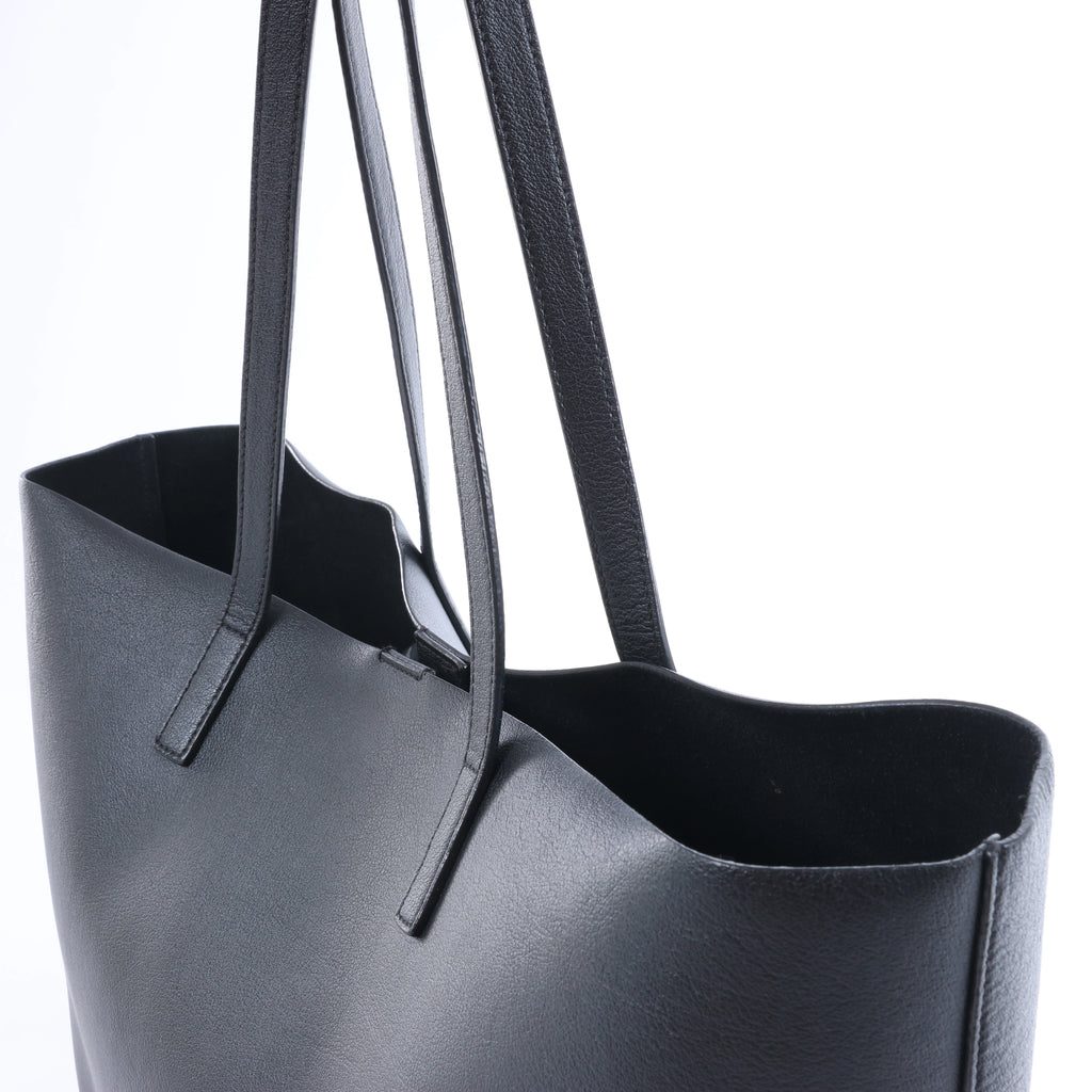 Saint Laurent Paris Sac Shopping Leather Tote bag in Black
