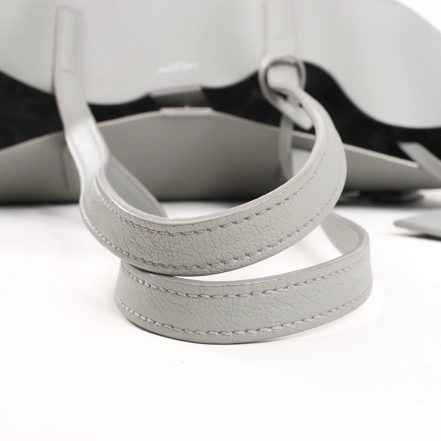 Saint Laurent Paris Shopping Leather Shoulder Bag in Gray 600281