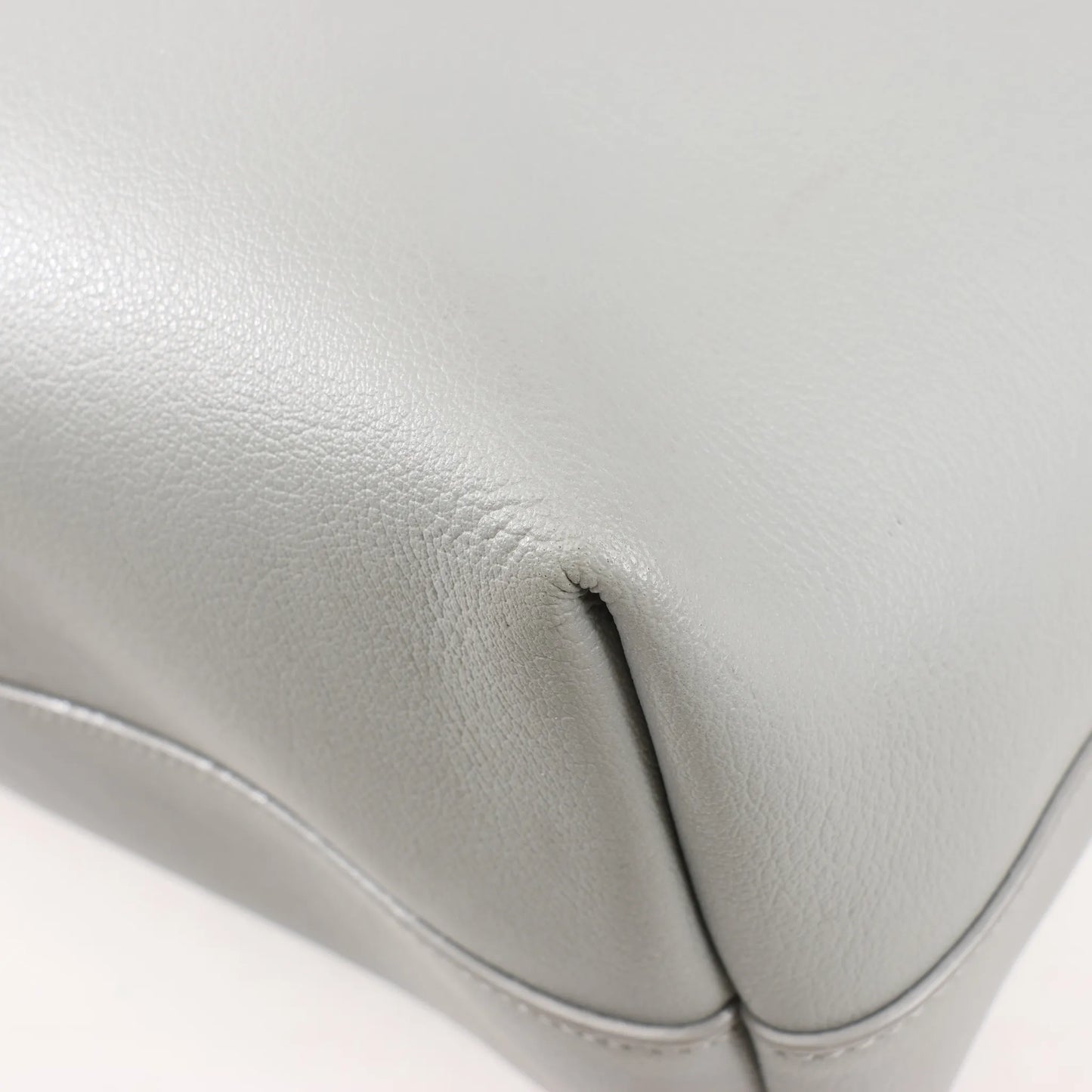 Saint Laurent Paris Shopping Leather Shoulder Bag in Gray 600281