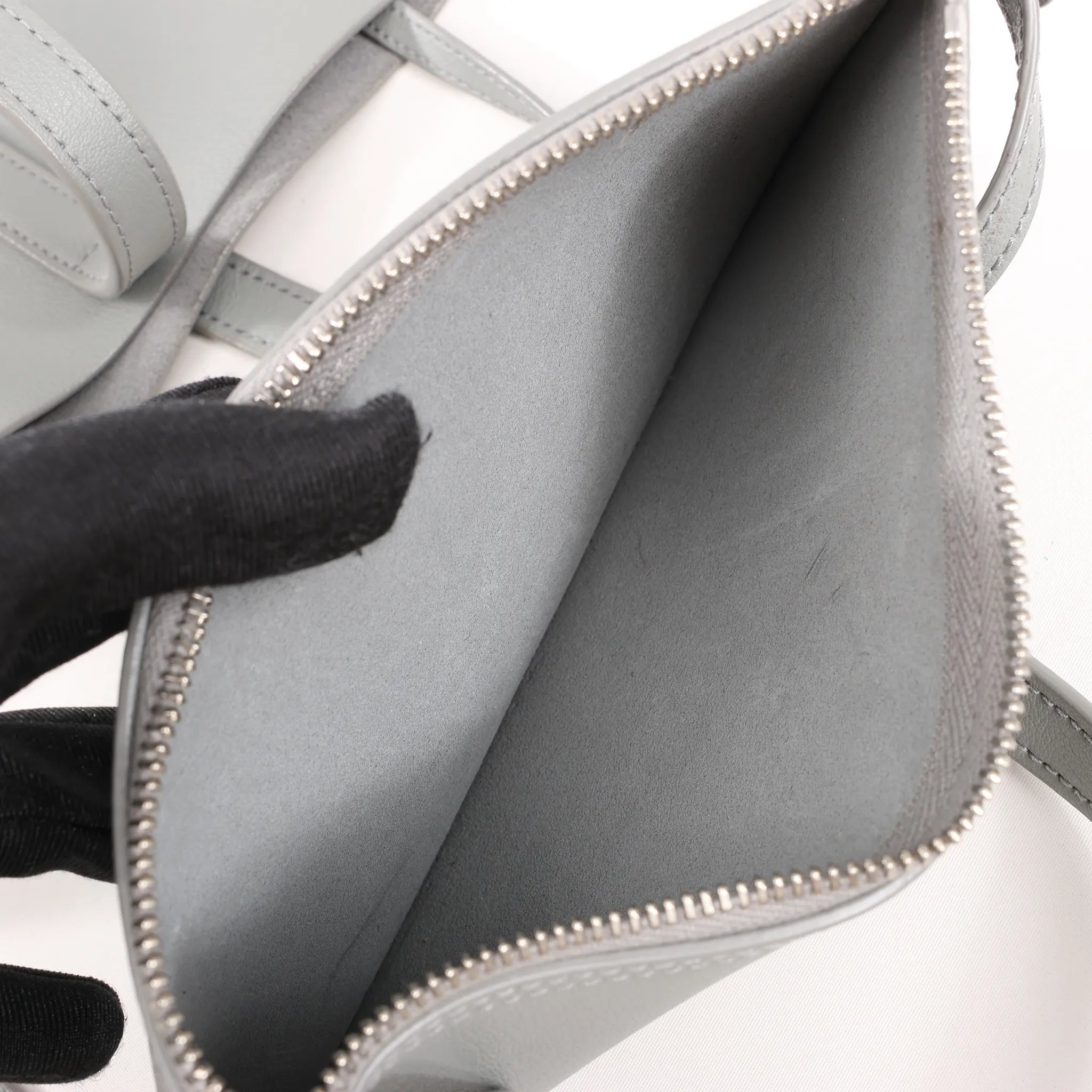 Saint Laurent Paris Shopping Leather Shoulder Bag in Gray 600281